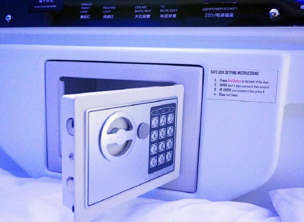 Time Capsule Hotel George Town Esterno foto
