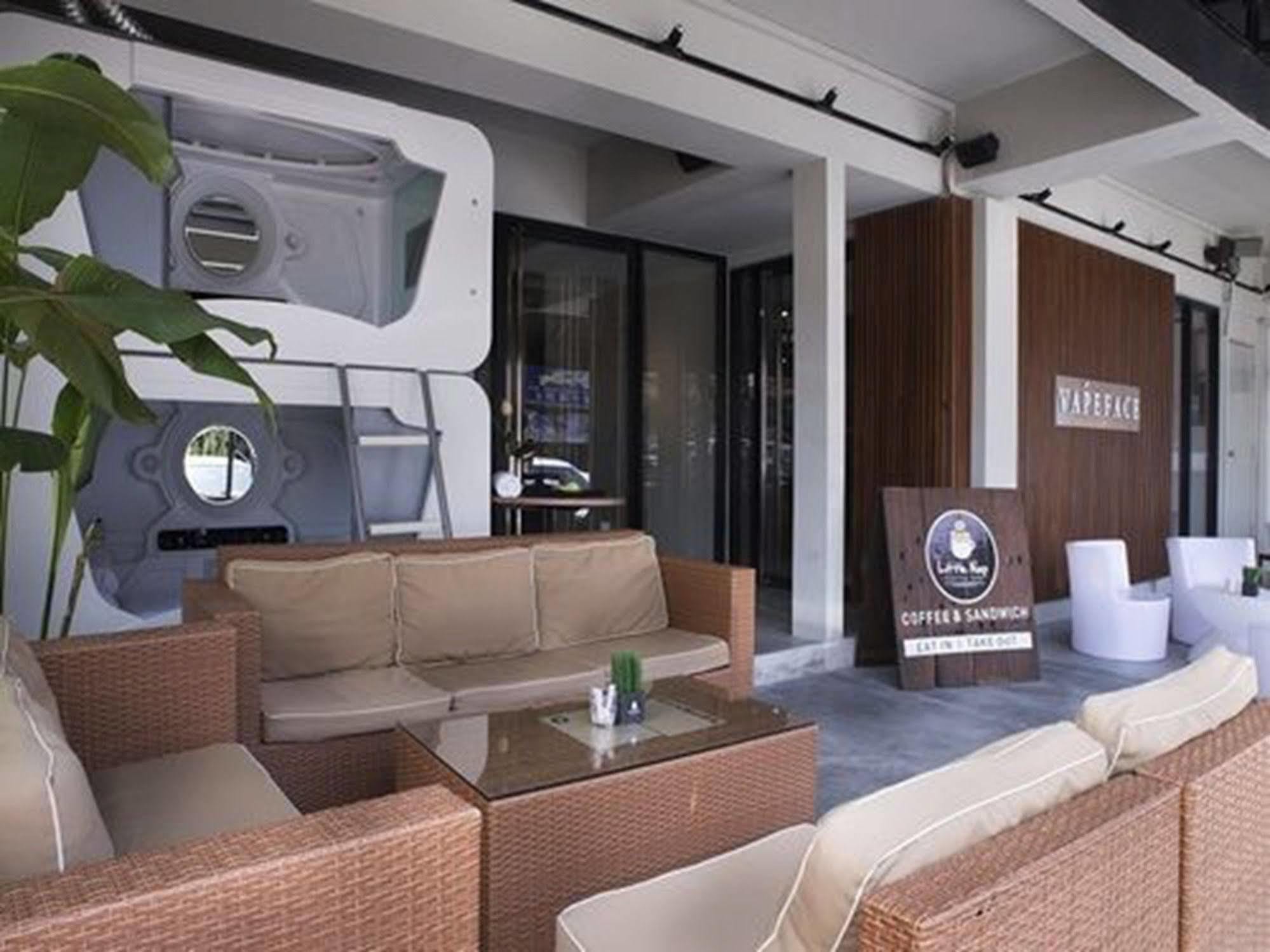 Time Capsule Hotel George Town Esterno foto