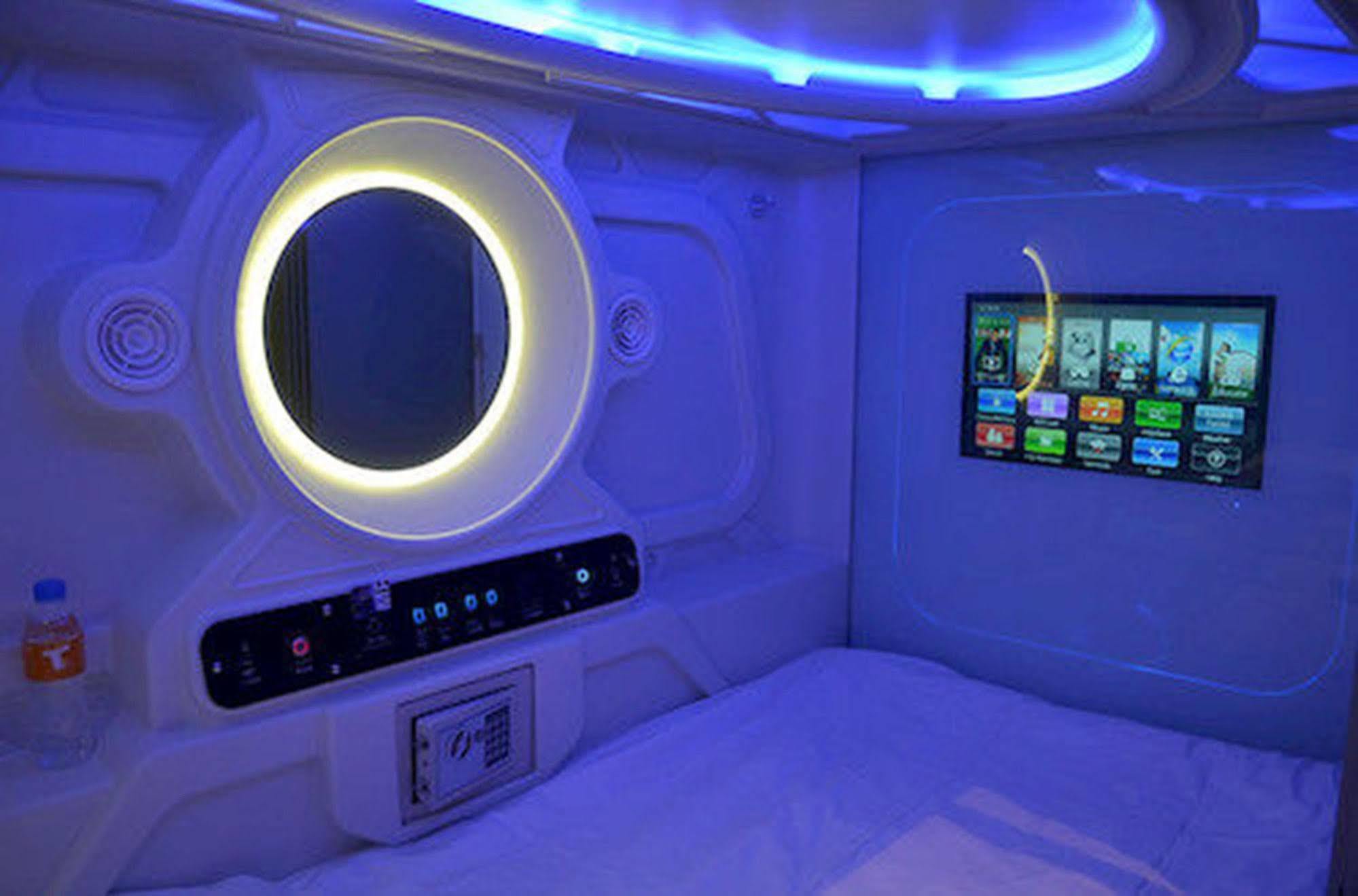 Time Capsule Hotel George Town Esterno foto